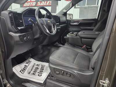 2023 Chevrolet 1500 Crew Cab, $37900. Photo 8