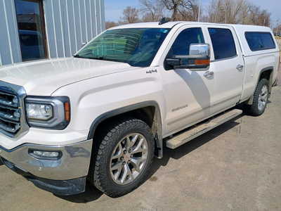 2016 GMC 1500 Crew Cab, $18000. Photo 2