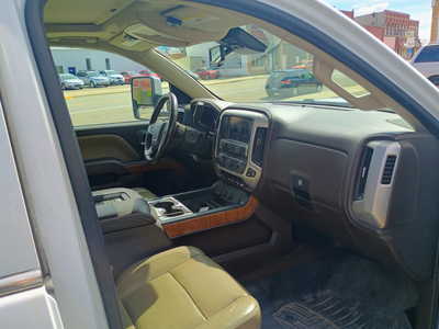 2016 GMC 1500 Crew Cab, $18000. Photo 8
