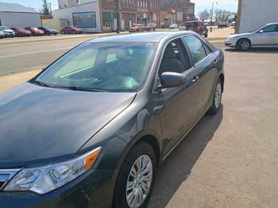 2014 Toyota Camry, $11000. Photo 1