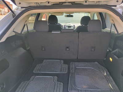 2015 Ford Edge, $10800. Photo 5