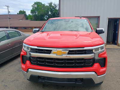 2022 Chevrolet 1500 Crew Cab, $36000. Photo 1