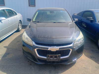 2015 Chevrolet Malibu, $8000. Photo 2
