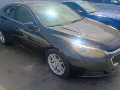 2015 Chevrolet Malibu, $8000. Photo 3