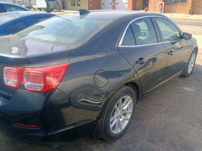 2015 Chevrolet Malibu, $8000. Photo 5