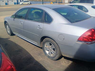 2015 Chevrolet Impala, $7800. Photo 5