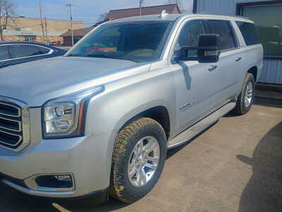 2015 GMC Yukon, $17000. Photo 1