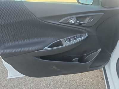 2025 Chevrolet Malibu, $26495. Photo 10