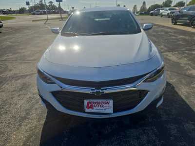 2025 Chevrolet Malibu, $26495. Photo 8