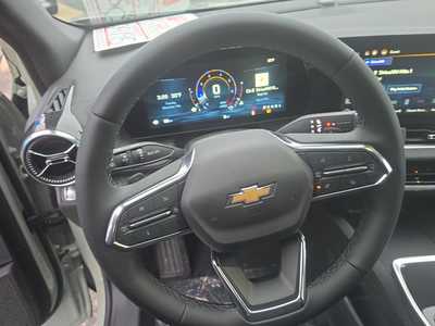 2025 Chevrolet Equinox, $29195. Photo 12