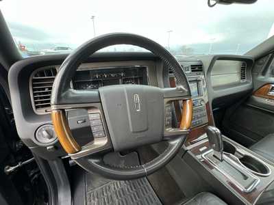 2013 Lincoln Navigator L, $6995. Photo 10