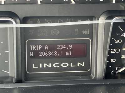 2013 Lincoln Navigator L, $6995. Photo 12