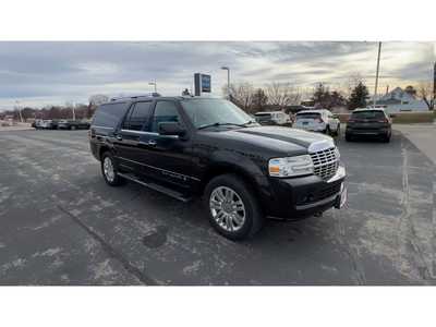 2013 Lincoln Navigator L, $6995. Photo 2