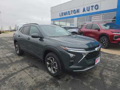 2025 Chevrolet Trax, $25360. Photo 1