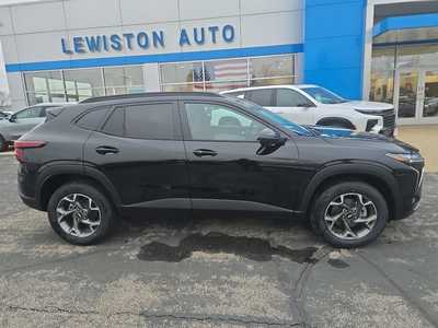 2025 Chevrolet Trax, $24985. Photo 2
