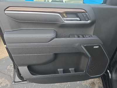 2025 Chevrolet 1500 Crew Cab, $56765. Photo 9