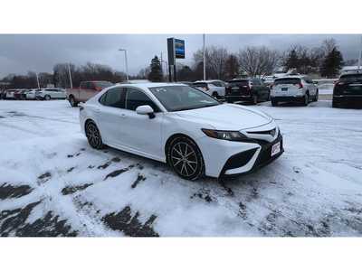 2021 Toyota Camry, $17495. Photo 2