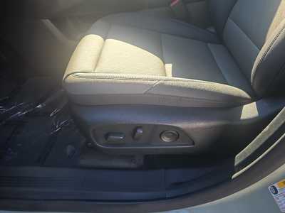 2025 Chevrolet Equinox, $35525. Photo 12