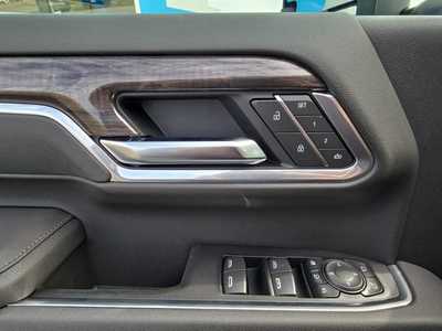 2025 Chevrolet 3500 Crew Cab, $77885. Photo 10