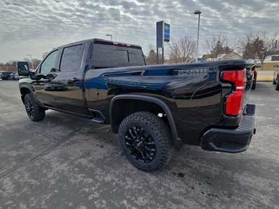 2025 Chevrolet 3500 Crew Cab, $77885. Photo 5