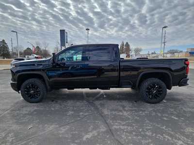 2025 Chevrolet 3500 Crew Cab, $77885. Photo 6