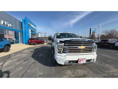 2022 Chevrolet 3500 Crew Cab, $49995. Photo 3