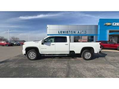 2022 Chevrolet 3500 Crew Cab, $49995. Photo 5