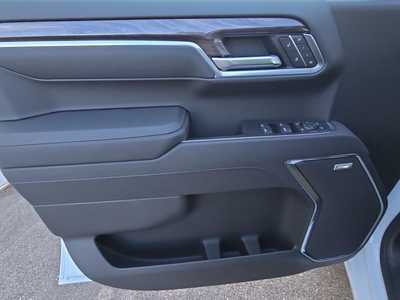 2025 Chevrolet 1500 Crew Cab, $60280. Photo 9