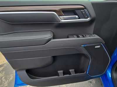 2025 Chevrolet 1500 Crew Cab, $57160. Photo 9