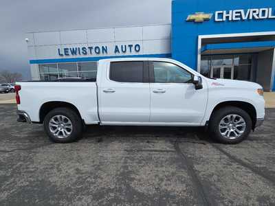 2025 Chevrolet 1500 Crew Cab, $59785. Photo 2