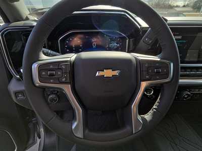 2025 Chevrolet 1500 Crew Cab, $50360. Photo 12