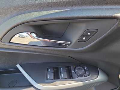 2025 Chevrolet Trax, $24190. Photo 10
