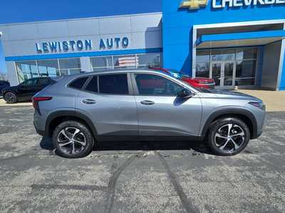 2025 Chevrolet Trax, $24190. Photo 2