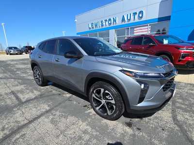 2025 Chevrolet Trax, $24190. Photo 1