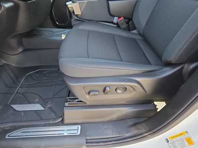 2025 Chevrolet 1500, $50360. Photo 11