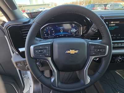 2025 Chevrolet 1500, $50360. Photo 12