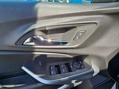 2025 Chevrolet Trax, $24190. Photo 10