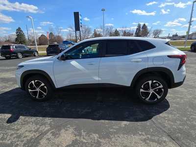 2025 Chevrolet Trax, $24190. Photo 6