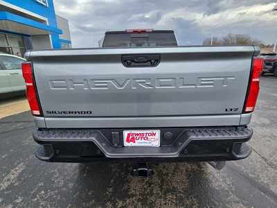 2025 Chevrolet 3500 Crew Cab, $77340. Photo 4