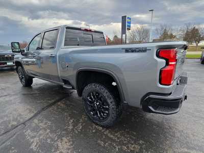 2025 Chevrolet 3500 Crew Cab, $77340. Photo 5
