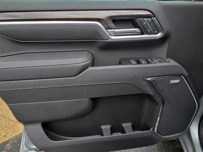 2025 Chevrolet 3500 Crew Cab, $77340. Photo 9