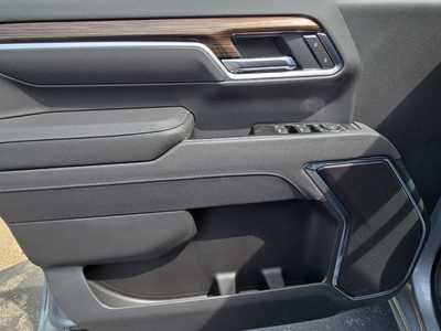 2025 Chevrolet 3500 Crew Cab, $61380. Photo 9