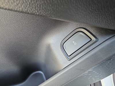 2025 Chevrolet Equinox, $31345. Photo 11