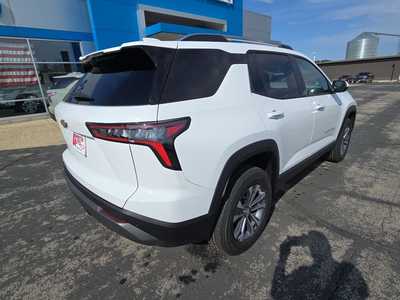 2025 Chevrolet Equinox, $31345. Photo 3