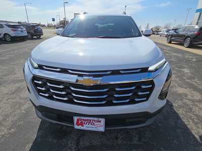 2025 Chevrolet Equinox, $31345. Photo 8