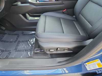 2025 Chevrolet Equinox, $33345. Photo 12
