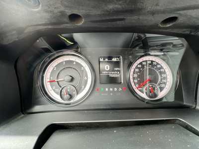 2018 RAM 3500 Crew Cab, $29995. Photo 11