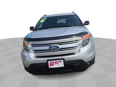 2013 Ford Explorer, $11995. Photo 3