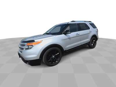 2013 Ford Explorer, $11995. Photo 4