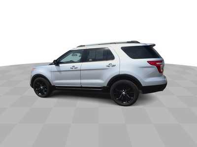 2013 Ford Explorer, $11995. Photo 6